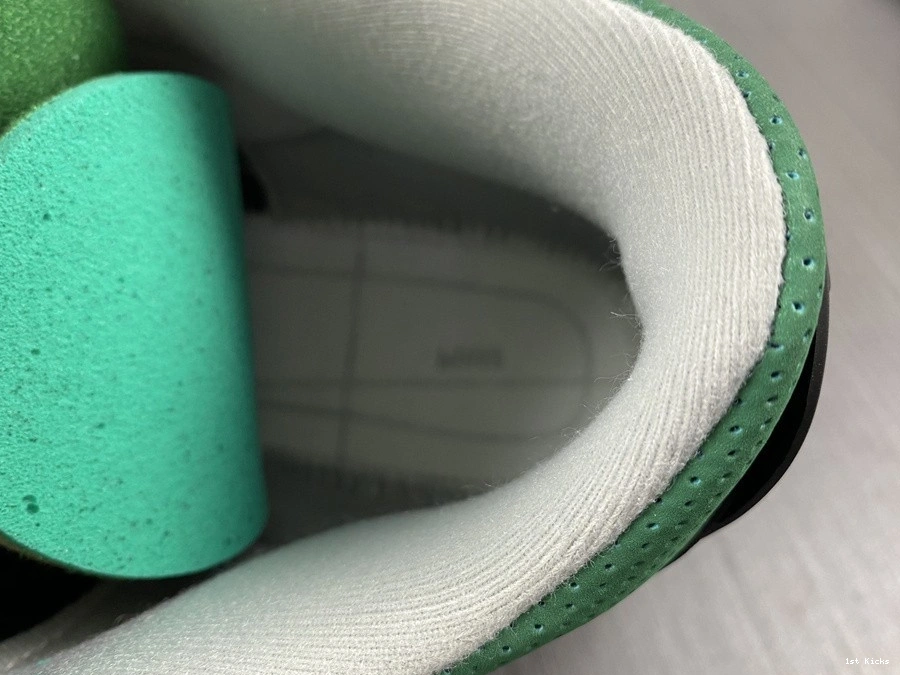 CT8532-030 Pine Jordan 3 Green Air 0110